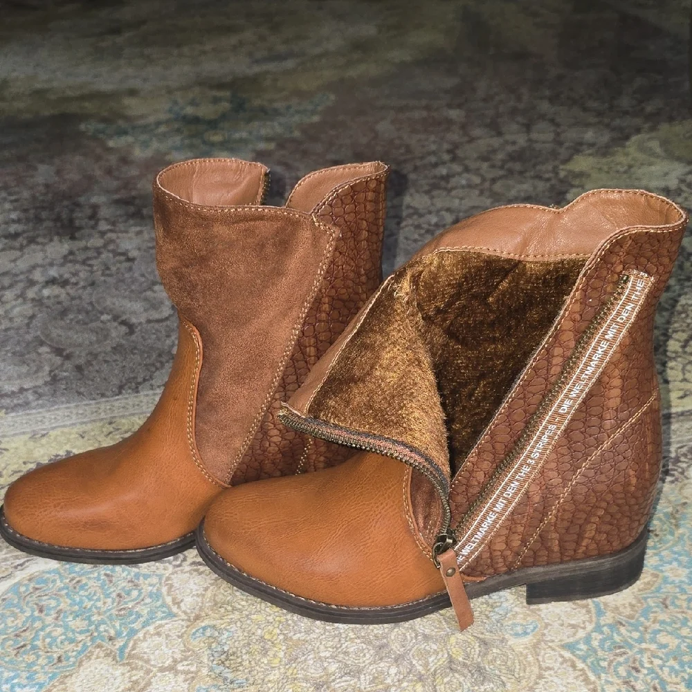 Leather Ankle Boots, 3" Hidden Hills Crocodile Pattern&Fur Inside. Sz 38/ Us 8 - Picture 9 of 9